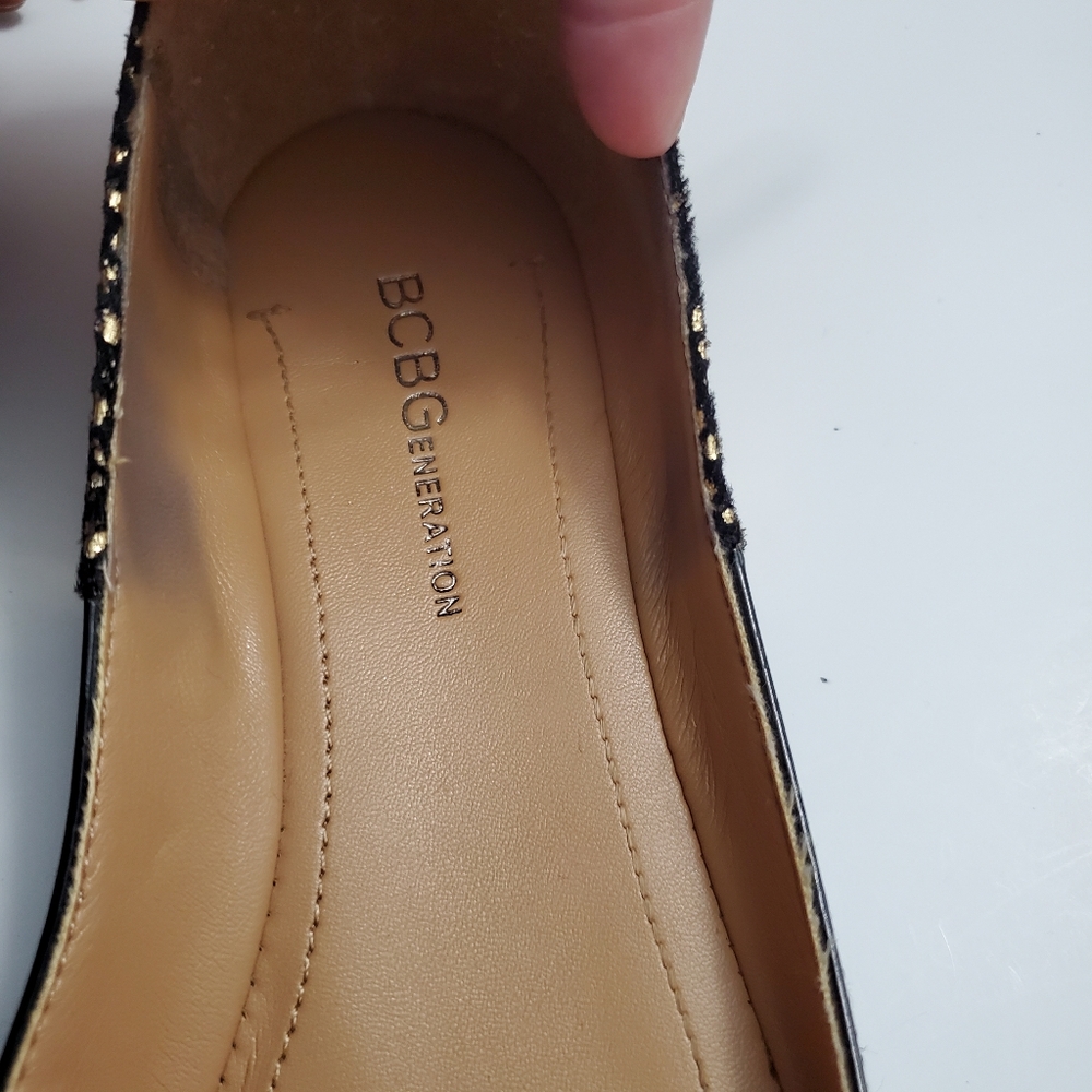 BCBGENERATION Black Pointy ToeFlats - Picture 8 of 11